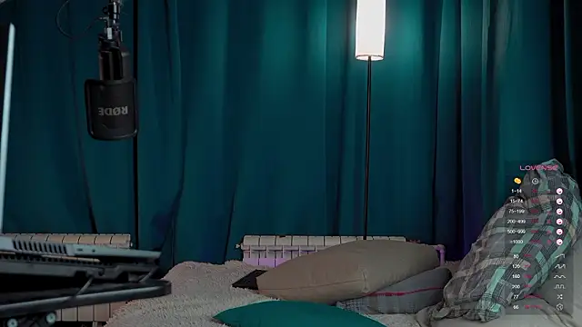 VIktorSecret online show from February 20, 2026, 4:42 am