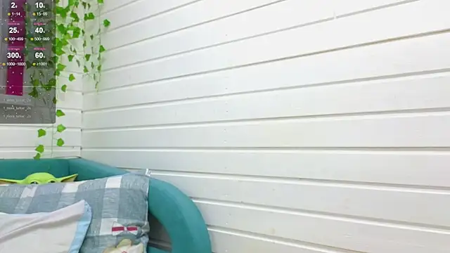 Snapshot of Misss_Vikk chatting on October 6, 2025, 11:29 am Misss Vikk online show from October 6, 2025, 11:29 am