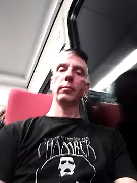 Snapshot of seelengleich chatting on September 27, 2025, 6:24 pm seelengleich online show from September 27, 2025, 6:24 pm