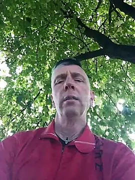 Snapshot of seelengleich chatting on October 12, 2025, 1:21 pm seelengleich online show from October 12, 2025, 1:21 pm