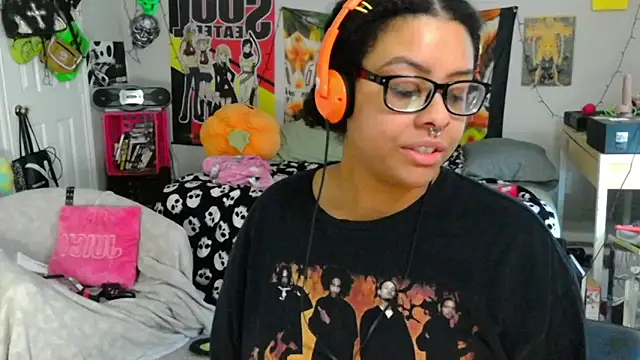 Snapshot of N1NT3NDH03 chatting on September 9, 2025, 4:28 pm N1NT3NDH03 online show from September 9, 2025, 4:28 pm