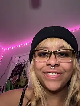 Snapshot of N1NT3NDH03 chatting on March 29, 2026, 6:35 am N1NT3NDH03 online show from March 29, 2026, 6:35 am