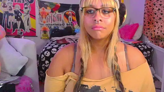 Snapshot of N1NT3NDH03 chatting on May 13, 2026, 4:21 am N1NT3NDH03 online show from May 13, 2026, 4:21 am