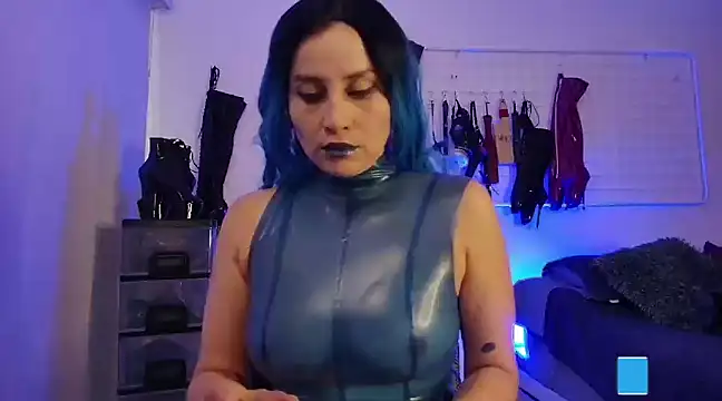 Snapshot of mylatexpleasure chatting on January 17, 2025, 7:49 pm mylatexpleasure online show from January 17, 2025, 7:49 pm