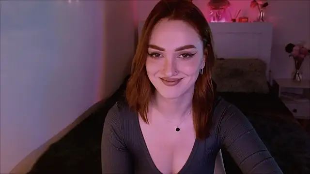 LilyFarey online show from December 30, 2024, 4:51 pm