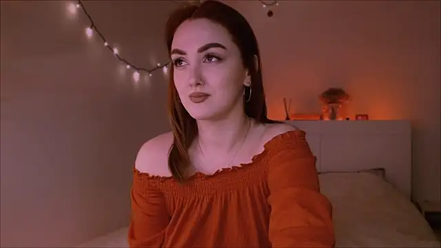 LilyFarey online show from March 7, 2025, 6:33 pm