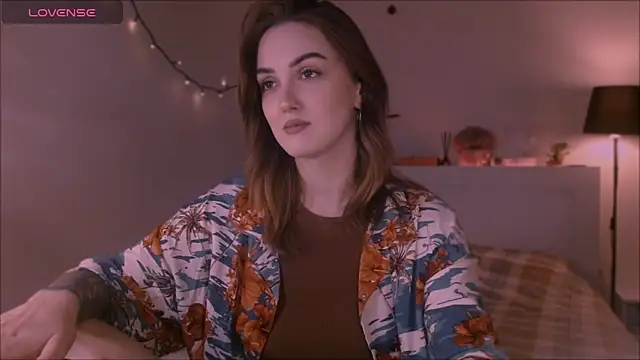 Snapshot of LilyFarey chatting on October 10, 2025, 5:01 pm LilyFarey online show from October 10, 2025, 5:01 pm