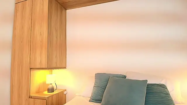 Snapshot of Isabella_Harley chatting on September 25, 2025, 1:04 pm Isabella Harley online show from September 25, 2025, 1:04 pm