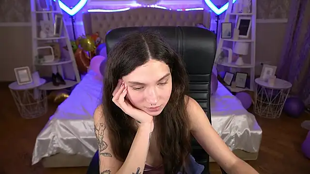 BabyFlowerr online show from January 27, 2025, 10:49 pm