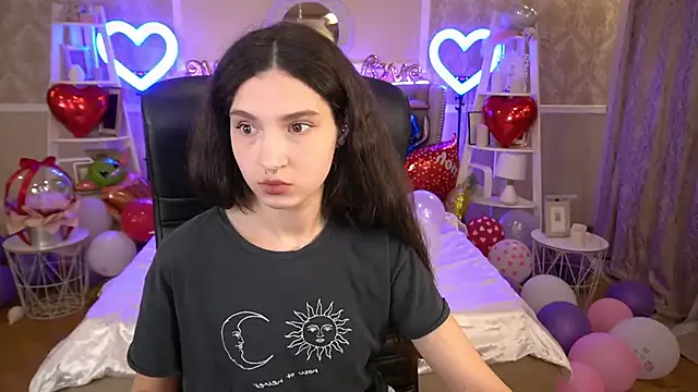 BabyFlowerr online show from February 17, 2025, 7:53 pm