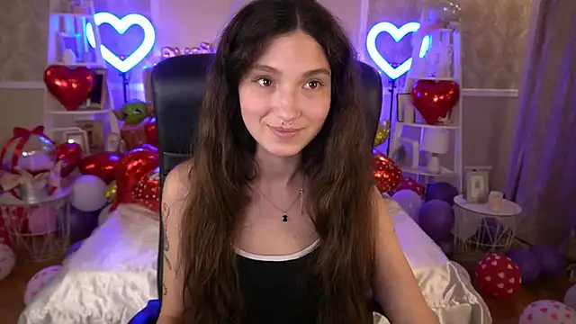 BabyFlowerr online show from February 25, 2025, 2:14 am