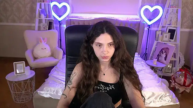 BabyFlowerr online show from March 17, 2025, 5:12 am
