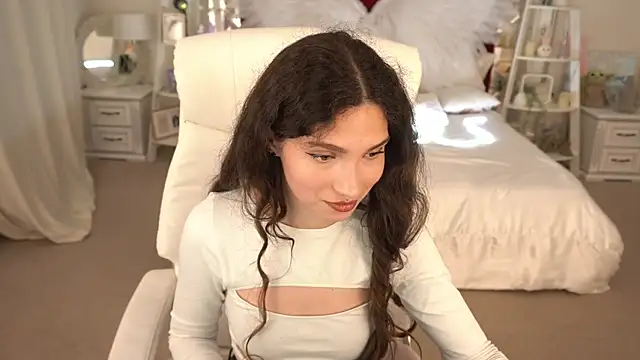 BabyFlowerr online show from September 10, 2025, 7:03 pm