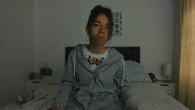 ZulyMichels online show from February 20, 2025, 12:57 pm