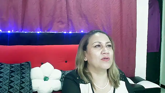 yayita mature online show from January 6, 2025, 7:45 pm