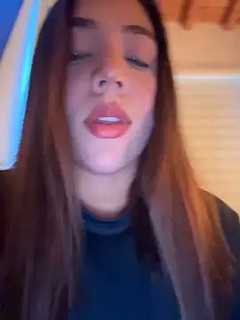 marcimaa online show from March 22, 2026, 9:07 pm