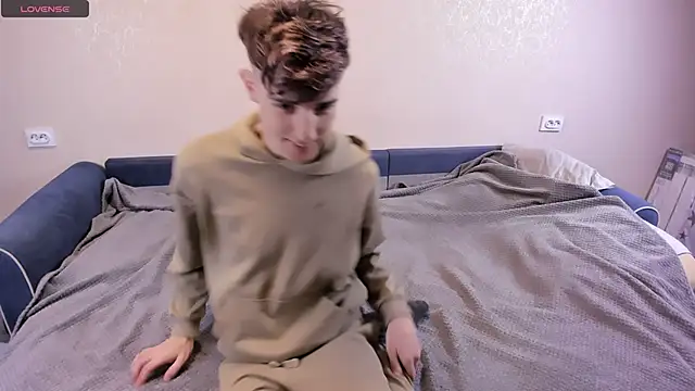 Snapshot of James_Mills chatting on December 28, 2024, 8:04 pm James Mills online show from December 28, 2024, 8:04 pm