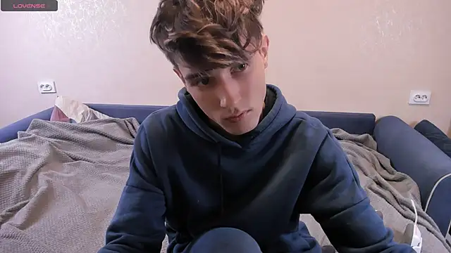 Snapshot of James_Mills chatting on February 15, 2025, 8:01 pm James Mills online show from February 15, 2025, 8:01 pm