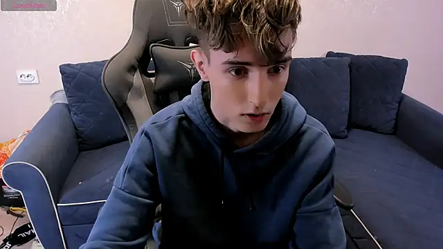 Snapshot of James_Mills chatting on September 18, 2025, 9:06 pm James Mills online show from September 18, 2025, 9:06 pm