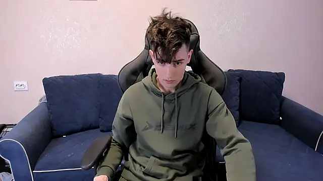 Snapshot of James_Mills chatting on October 24, 2025, 6:37 pm James Mills online show from October 24, 2025, 6:37 pm