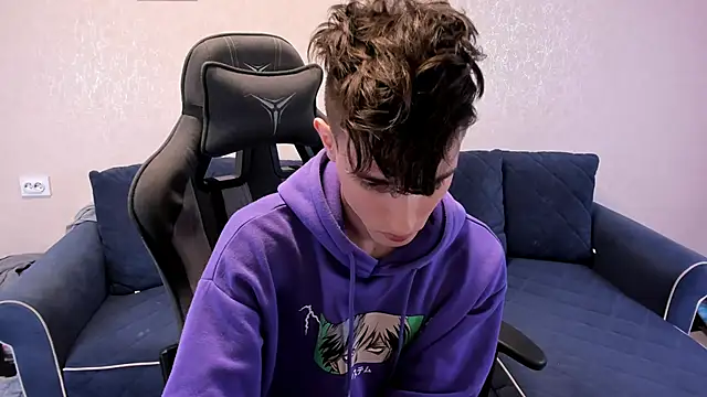 Snapshot of James_Mills chatting on October 28, 2025, 6:43 pm James Mills online show from October 28, 2025, 6:43 pm