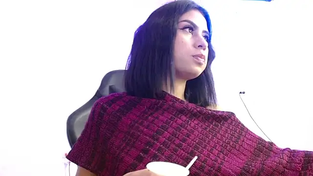 Martina1369 online show from May 10, 2026, 12:16 am