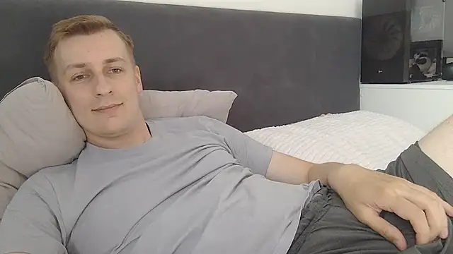 Snapshot of your_andy chatting on July 6, 2026, 6:43 am your andy online show from July 6, 2026, 6:43 am
