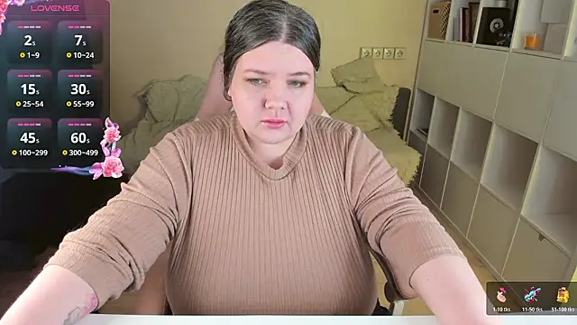 PlumPie online show from February 24, 2026, 4:43 am