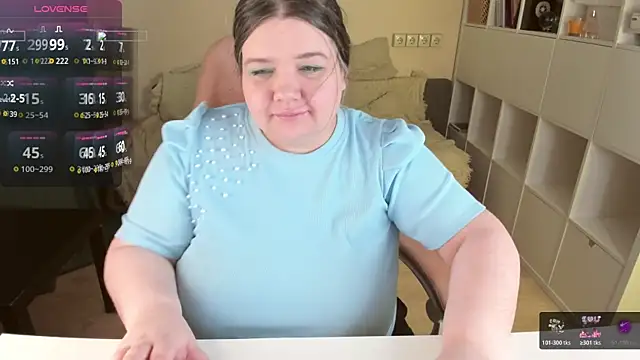 PlumPie online show from May 7, 2026, 3:34 am