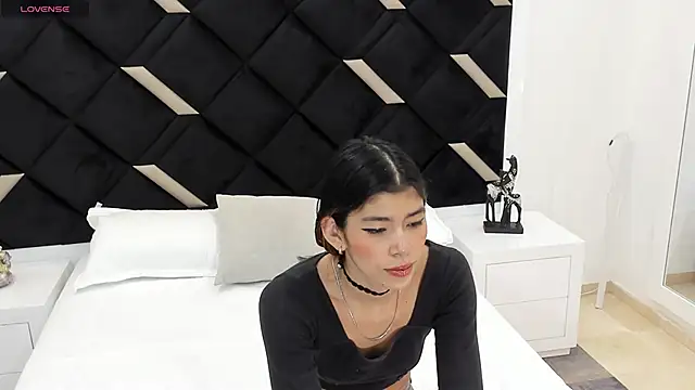 Girl Cherry online show from September 12, 2025, 11:32 am