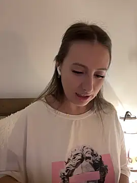 Snapshot of Eva_Ryen chatting on November 23, 2025, 5:24 pm Eva Ryen online show from November 23, 2025, 5:24 pm