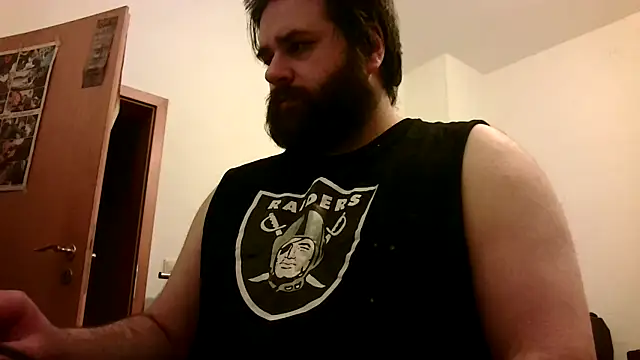 Snapshot of Superbearc89 chatting on March 7, 2025, 11:27 pm Superbearc89 online show from March 7, 2025, 11:27 pm