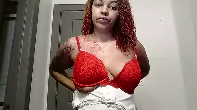 Snapshot of Cloutchasercrystall chatting on September 18, 2025, 1:35 pm Cloutchasercrystall online show from September 18, 2025, 1:35 pm