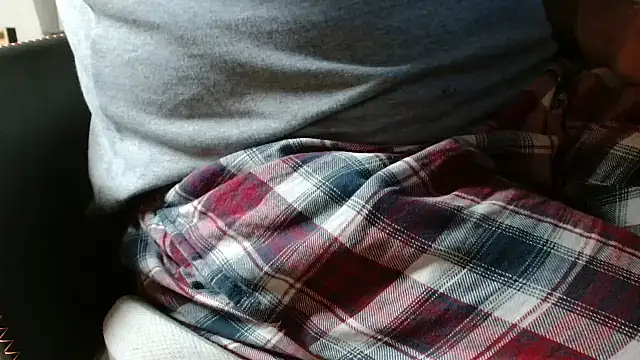 Snapshot of blow2gold chatting on October 6, 2025, 9:01 pm blow2gold online show from October 6, 2025, 9:01 pm