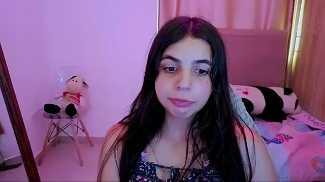 Snapshot of _elenna chatting on June 11, 2026, 6:06 pm elenna online show from June 11, 2026, 6:06 pm