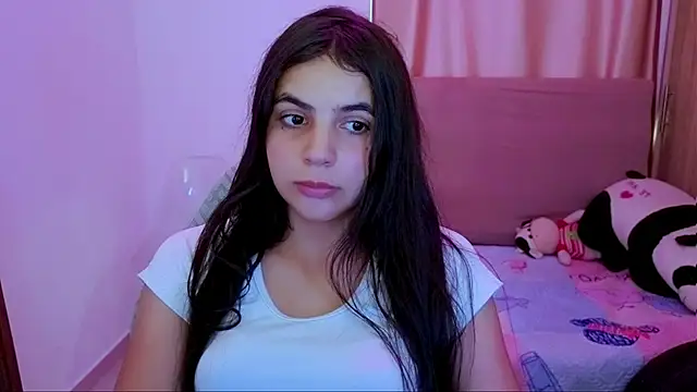 Snapshot of _elenna chatting on June 20, 2026, 5:16 pm elenna online show from June 20, 2026, 5:16 pm