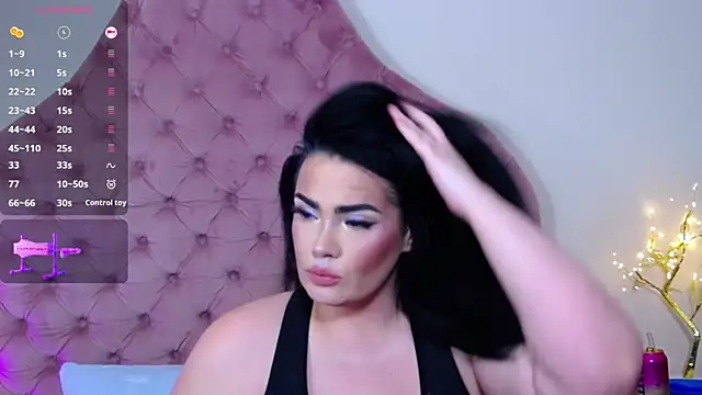 Snapshot of MargoshaHot chatting on October 15, 2025, 7:14 pm MargoshaHot online show from October 15, 2025, 7:14 pm