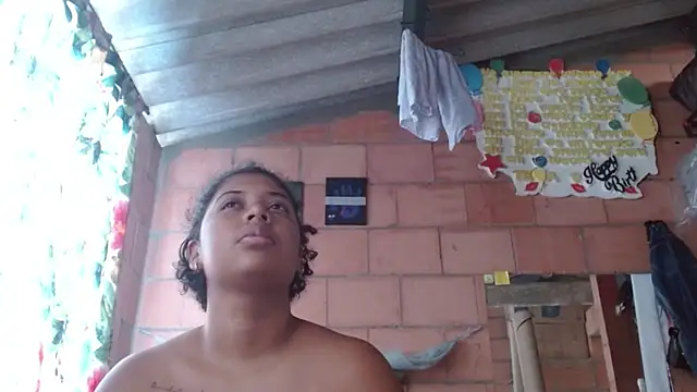 Snapshot of belindathompson chatting on January 14, 2025, 4:29 pm belindathompson online show from January 14, 2025, 4:29 pm