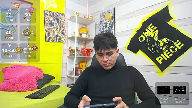 noahot08 online show from January 14, 2025, 2:22 pm