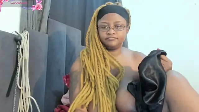 CuteBustyBabes online show from December 30, 2024, 5:02 pm