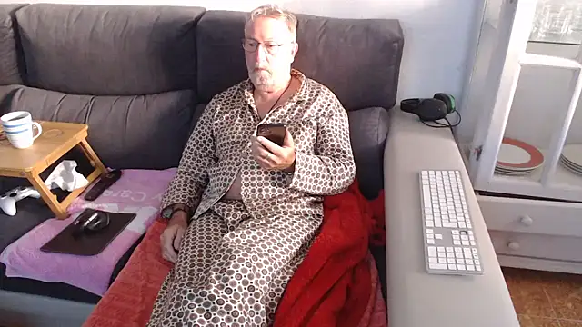Nudelschwanz online show from December 15, 2024, 8:08 am