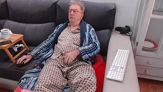 Nudelschwanz online show from February 6, 2025, 7:24 am