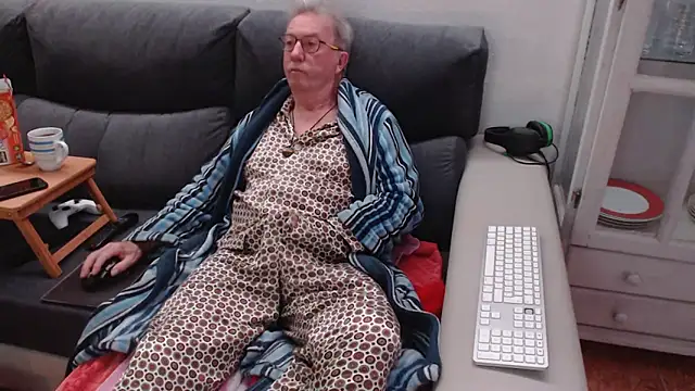 Nudelschwanz online show from February 8, 2025, 6:22 am