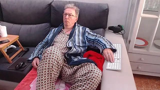Nudelschwanz online show from February 10, 2025, 7:58 am