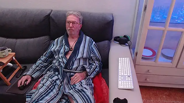 Nudelschwanz online show from February 17, 2025, 8:26 pm