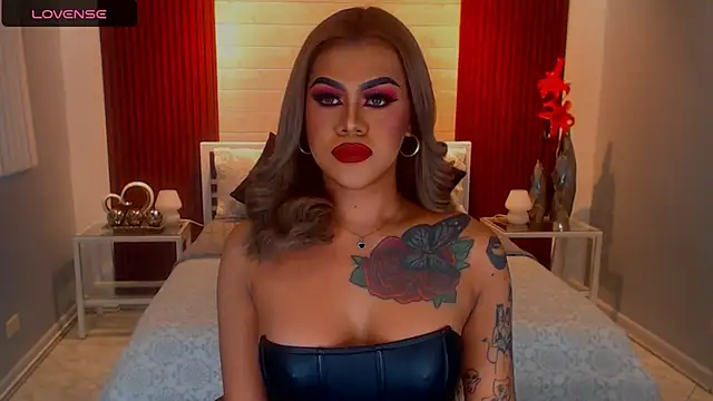 StellaStrong30 online show from November 6, 2025, 9:59 pm