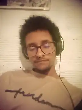 Snapshot of deagon996 chatting on January 7, 2026, 5:54 am deagon996 online show from January 7, 2026, 5:54 am