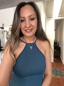 antonnella 2 online show from May 14, 2026, 4:58 pm