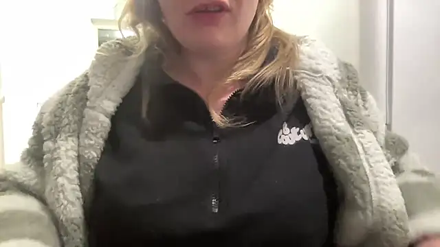 samanthaalice online show from February 13, 2025, 8:24 pm
