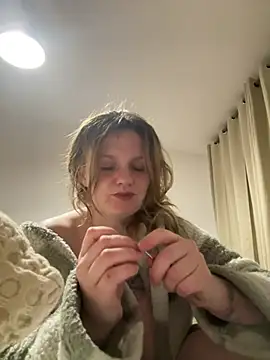 samanthaalice online show from February 14, 2025, 8:59 pm